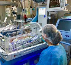 Analiză Salvați copiii: 35 unități medicale cer sprijin, pentru dotarea cu aparatură medicală vitală