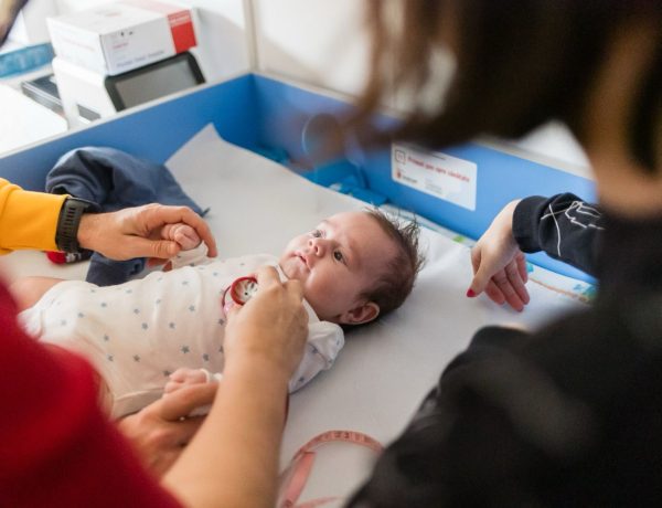 Starea copilului în România: Trei din zece copii români trăiesc în sărăcie